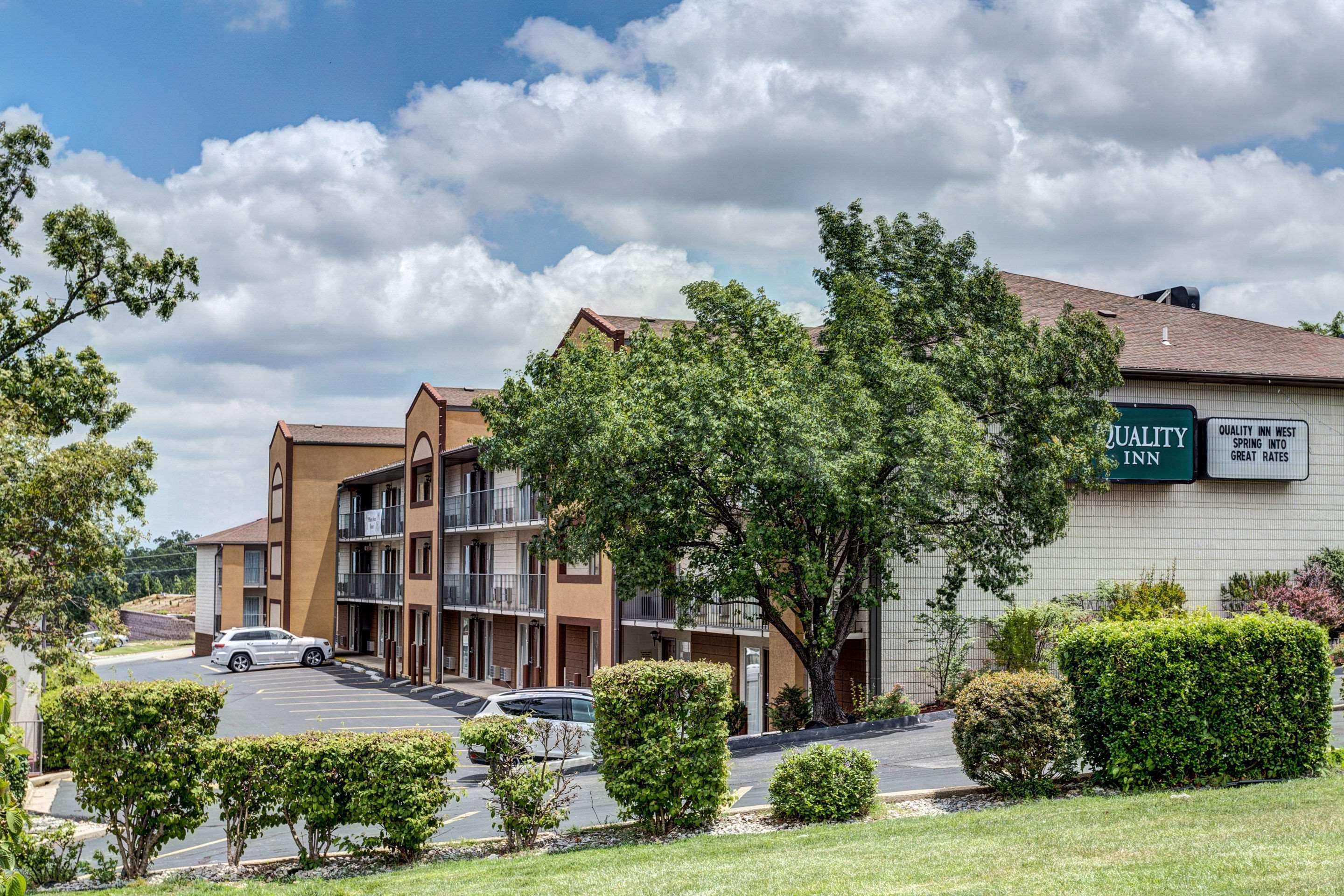 Quality Inn West Branson Exterior photo