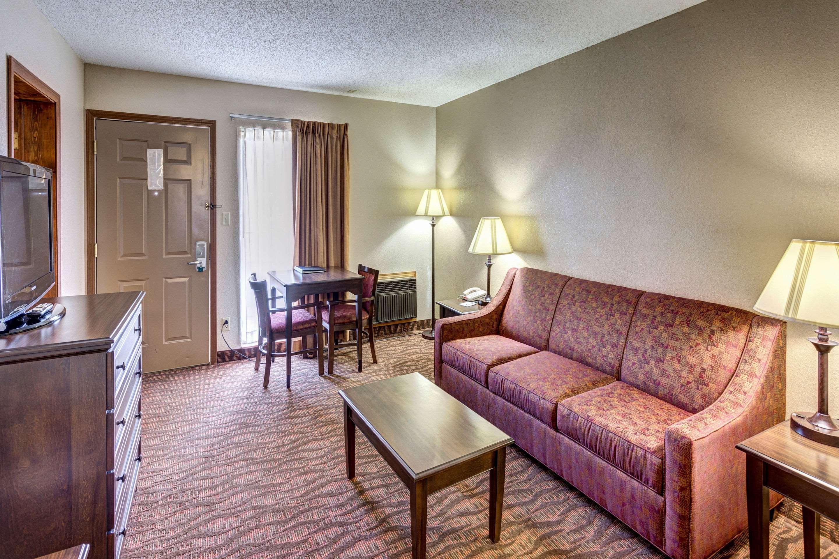 Quality Inn West Branson Exterior photo