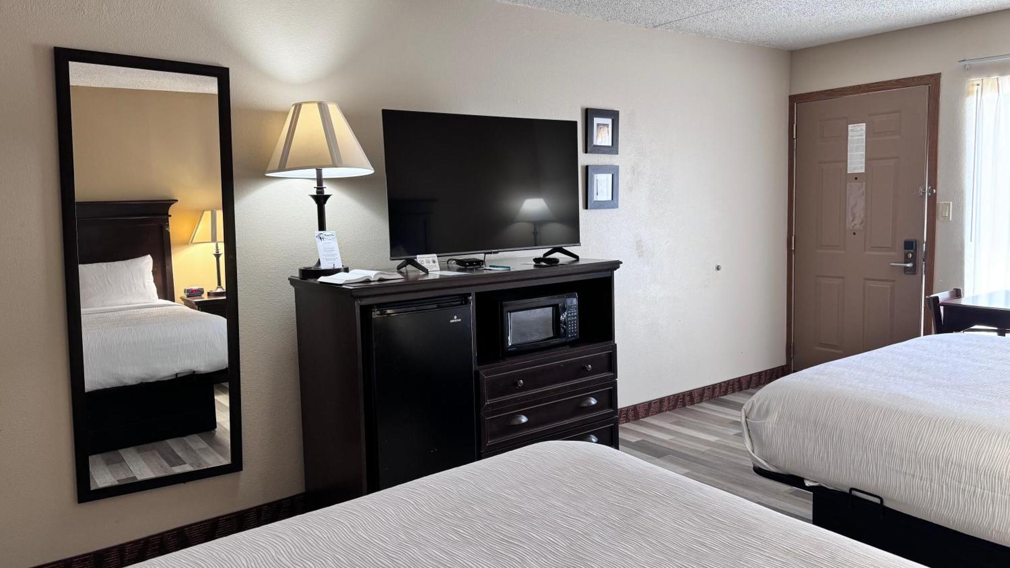 Quality Inn West Branson Exterior photo