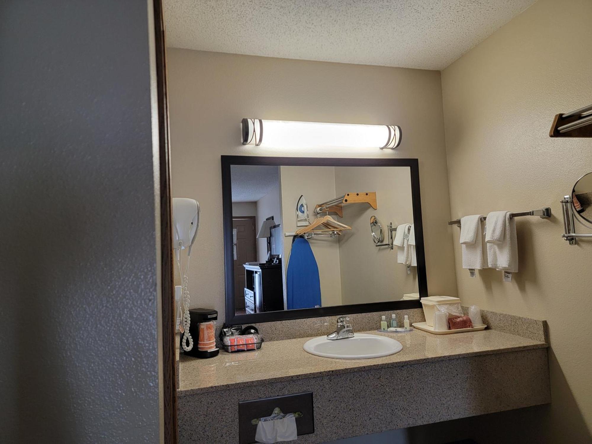 Quality Inn West Branson Exterior photo