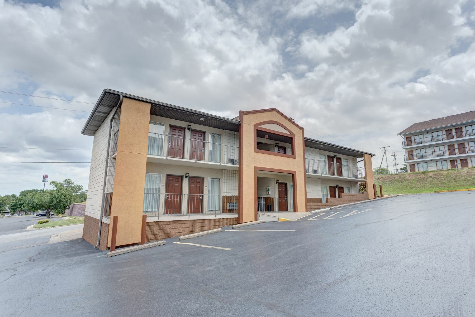 Quality Inn West Branson Exterior photo